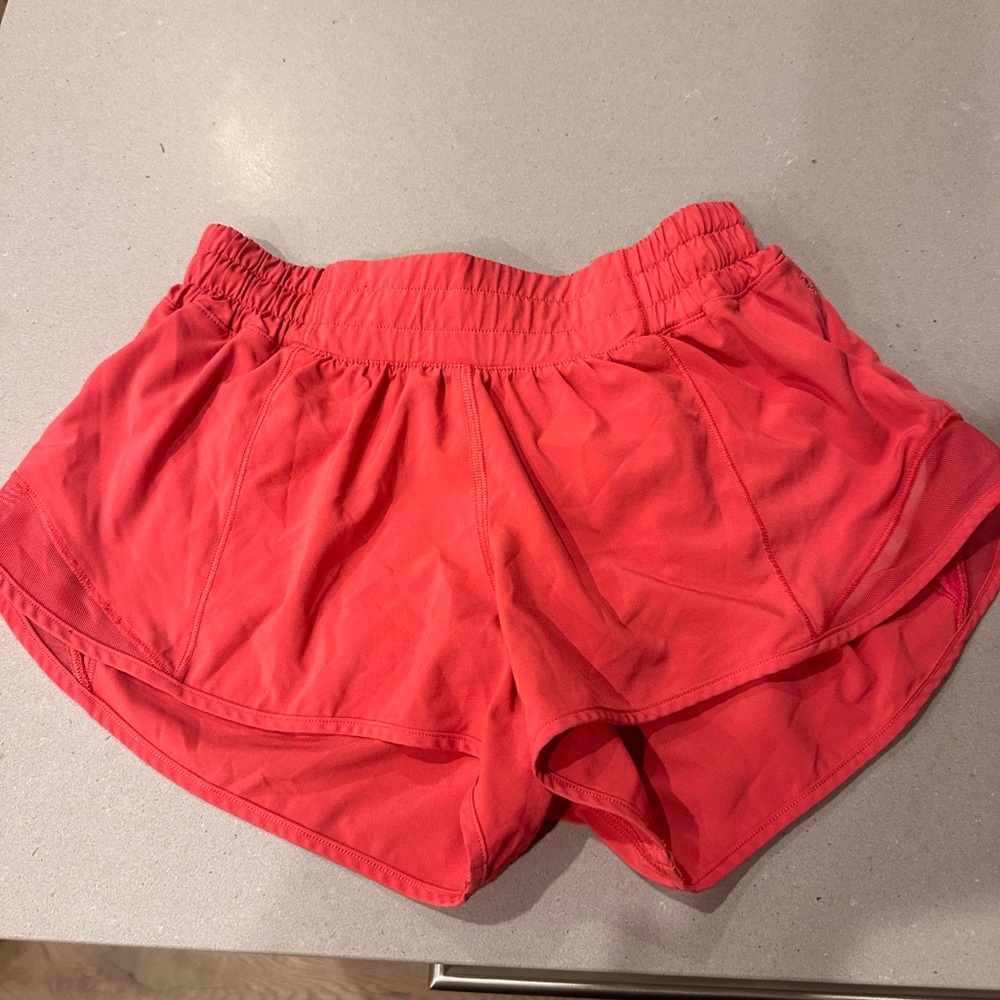 Lululemon “Lipgloss” hotty hot shorts